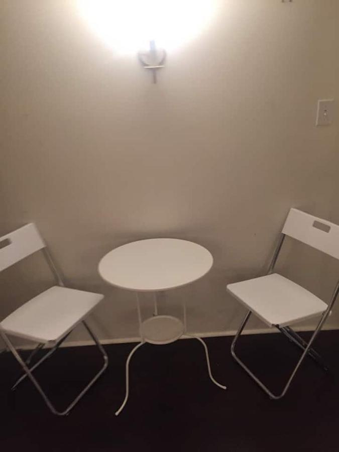 Cozy Downtown Private Rooms Near Ago Toronto Exteriör bild