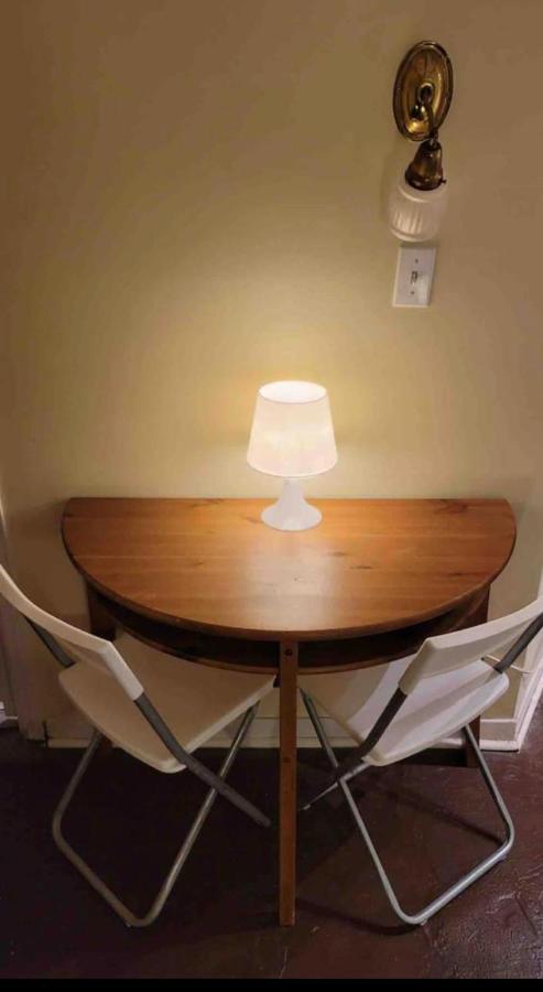 Cozy Downtown Private Rooms Near Ago Toronto Exteriör bild